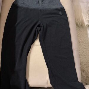 Green Apple Black wide leg capris with Gray waist, M